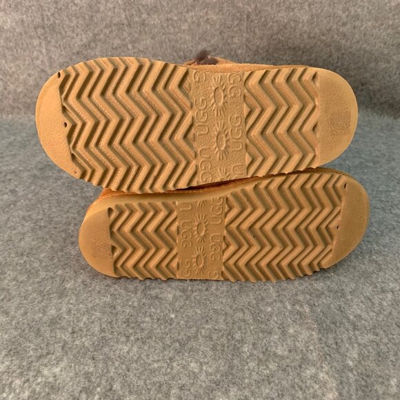 UGG Australia 5278 Girls Youth Tall Sheepskin Brown Leather Suede Lace Up Boots - Picture 13 of 13